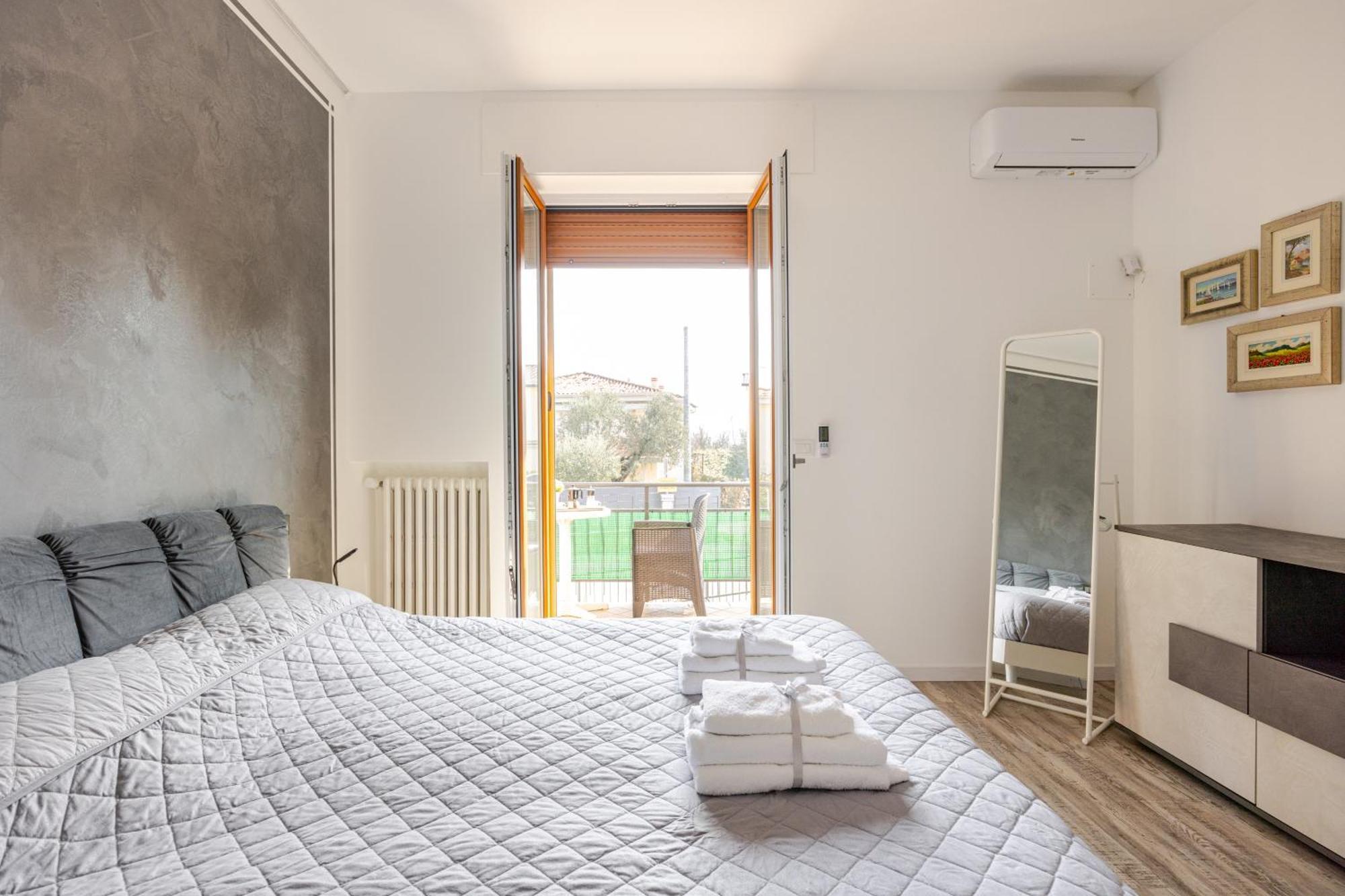 Garda Art&Lake Peschiera del Garda Dış mekan fotoğraf